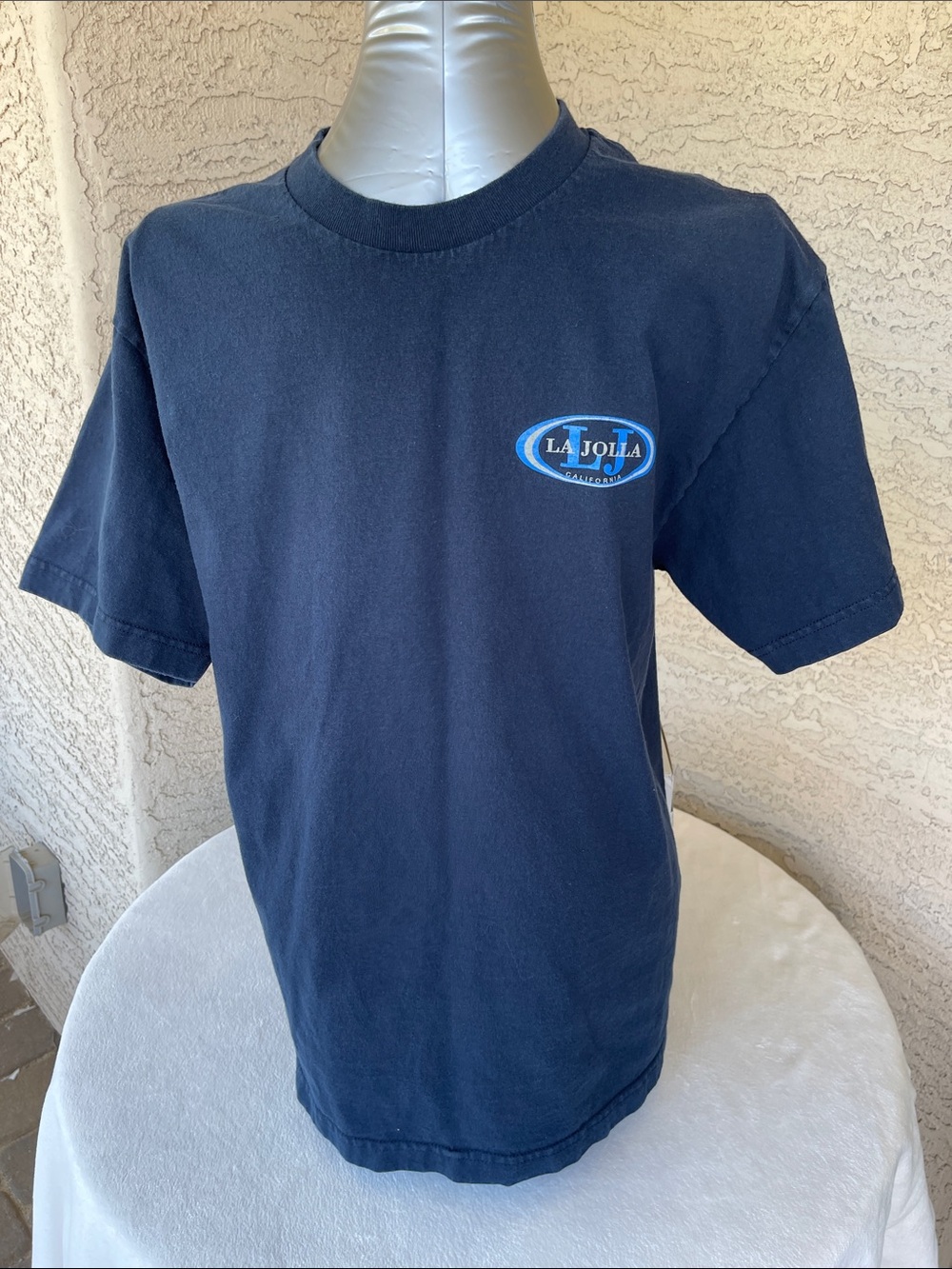 Men’s Blue La Jolla tee size large 100% cotton